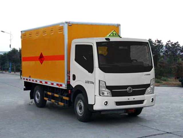 紅宇牌HYJ5071XQYA爆破器材運輸車