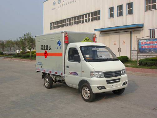 紅宇牌HYJ5020XQYA爆破器材運輸車